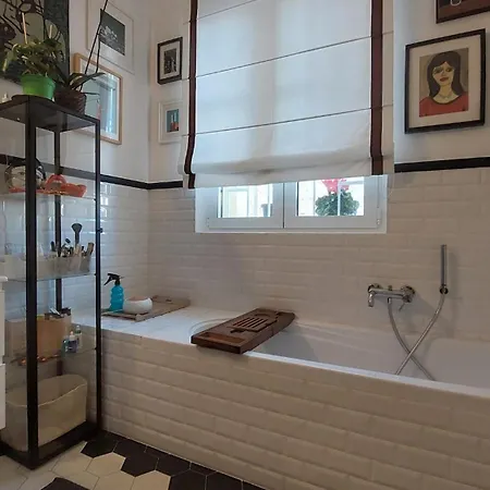 Nook Apartment *